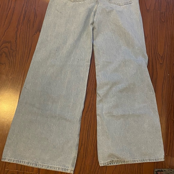 Fashion Nova Women's Light Blue Distressed Relaxed Jeans - Picture 2 of 2